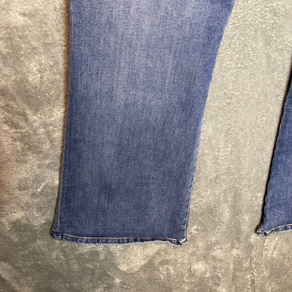 Kut from the Kloth Women Ana High Rise Fab Ab Flare Stretch Denim Jean 24W Plus - Picture 4 of 11